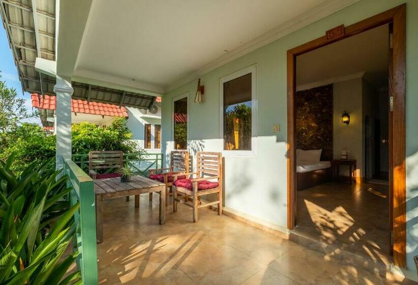 بنجلو ديلوكس, Kep Bungalows