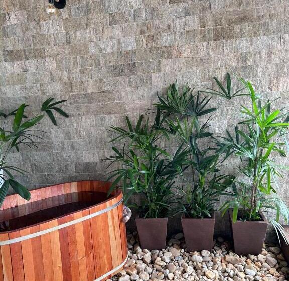 자쿠지 스위트, Pousada Canto Verde