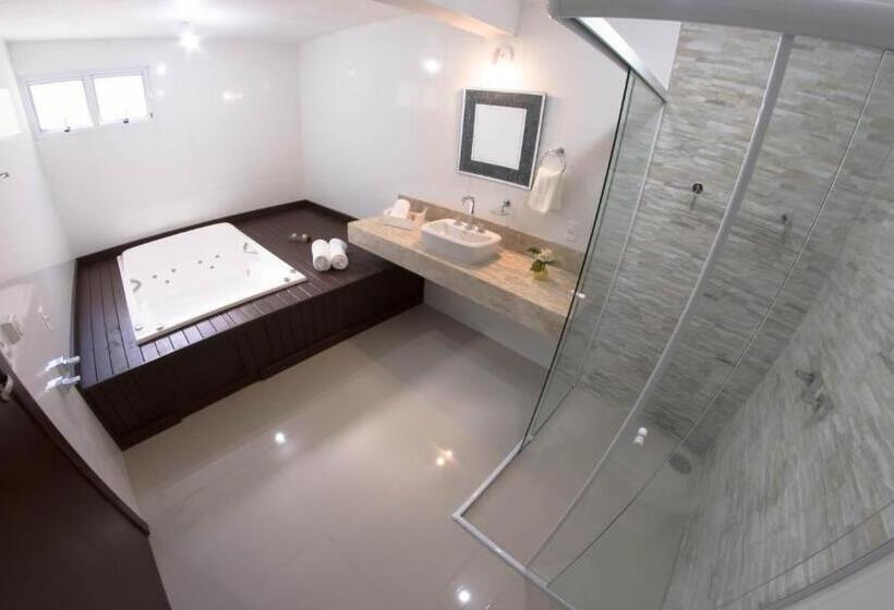 غرفة قياسية مزوَّدة بجاكوزي, Vila Eremita Pousada