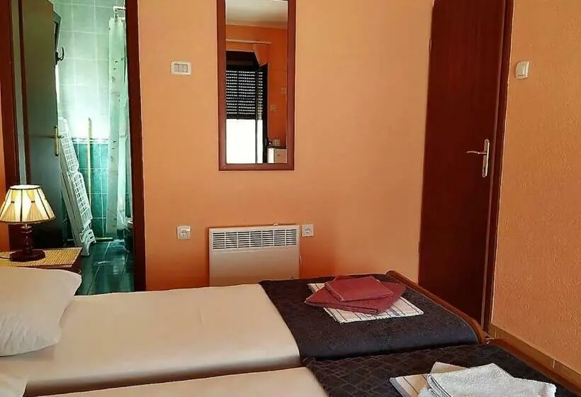 اتاق استاندارد با تراس, Villa Budvanka Guesthouse