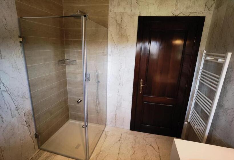 수피리어 룸, Pensiunea Carmena