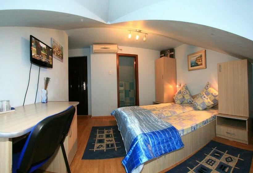 חדר סטנדרט, Radena