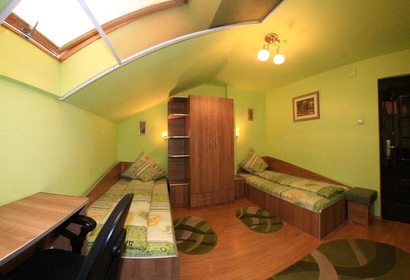 חדר סטנדרט, Radena