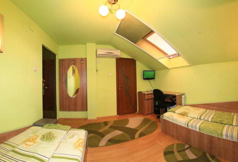 חדר סטנדרט, Radena