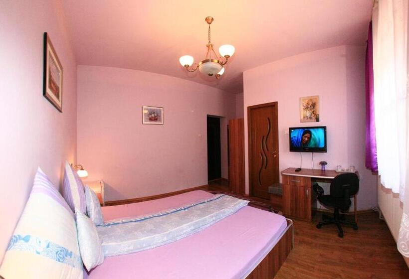 חדר סטנדרט, Radena