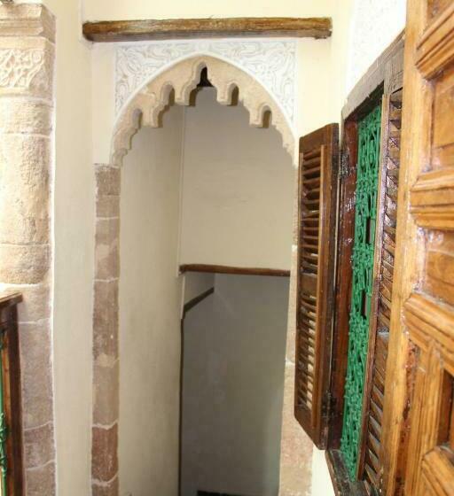 اتاق استاندارد یک نفره, Dar Aida