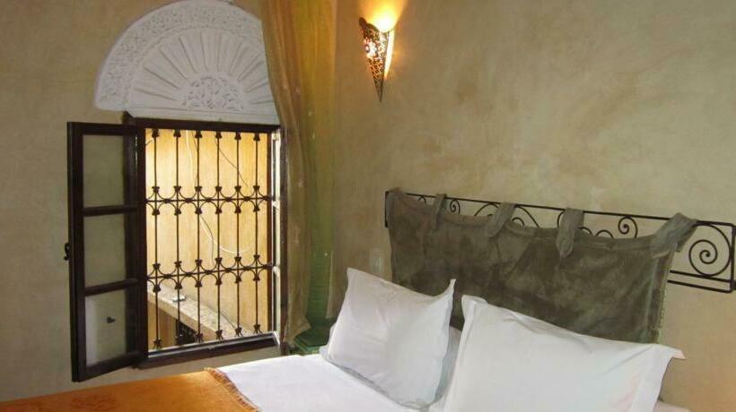 اتاق استاندارد, Dar Aida