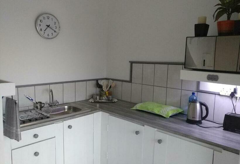 スタンダードルーム, After8 B&b