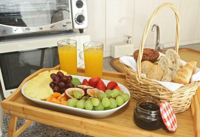 דירת חדר, Baia Da Barca