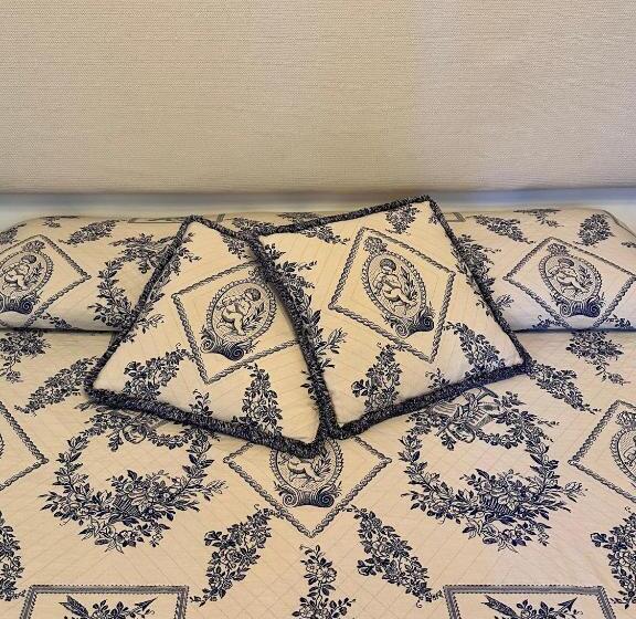 标准间, Ca  Hemingway