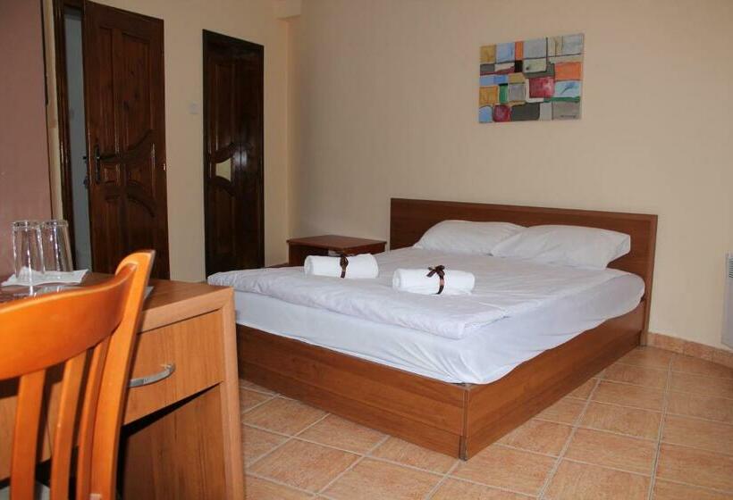 스탠다드 룸, Family Hotel Square