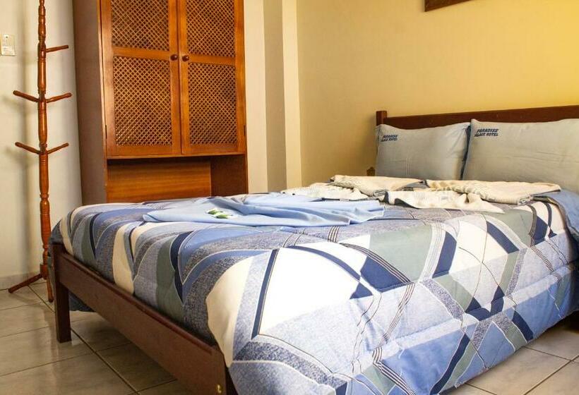 Номер Стандарт, Paradise Palace