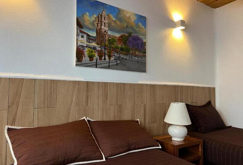 غرفة قياسية ثلاثية, San Sebastian