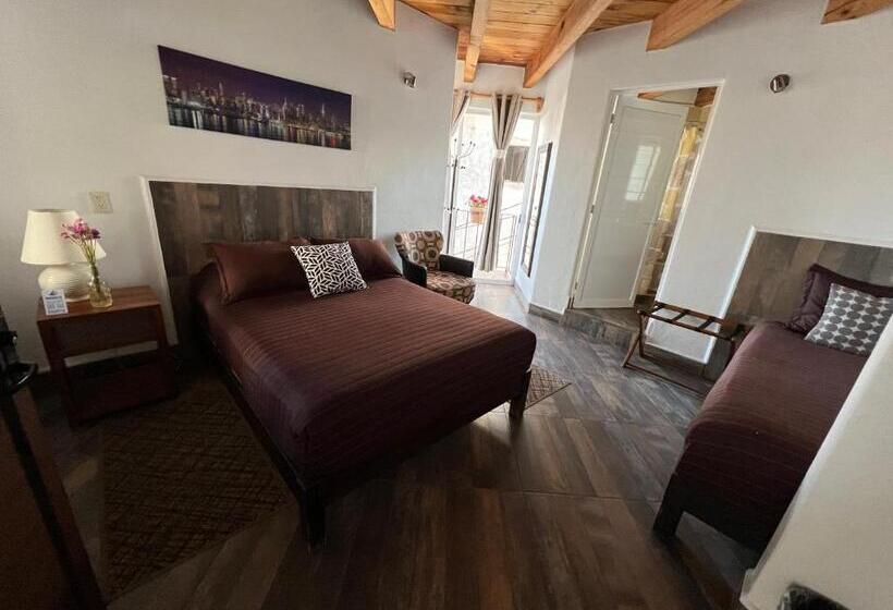 Quarto Triplo Estandar, San Sebastian