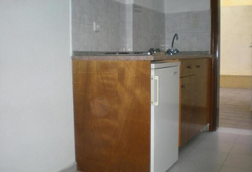 스탠다드 스튜디오, Maroula Studios