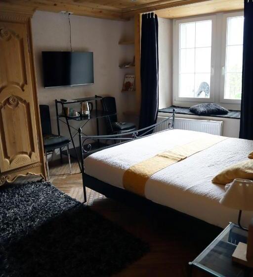 חדר סטנדרט לארבעה, Gruyère Rooms