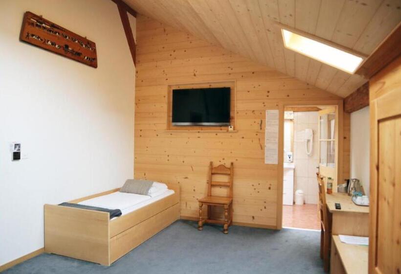 חדר אקונומי לשלושה, Gruyère Rooms