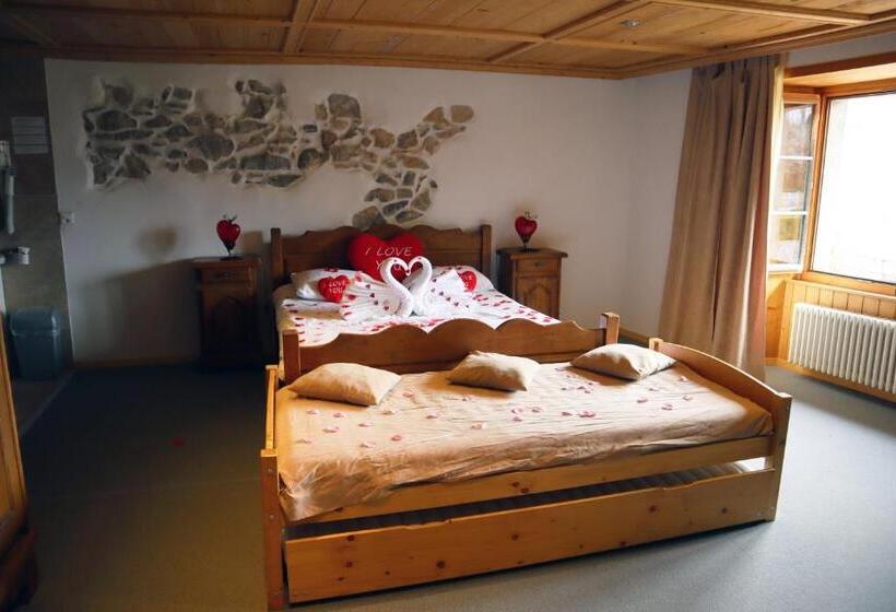 غرفة ديلوكس مطلة على الجبل, Gruyère Rooms