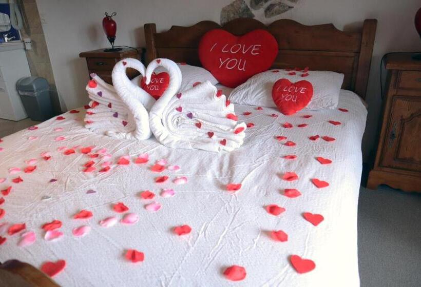 חדר דלוקס עם נוף להרים, Gruyère Rooms