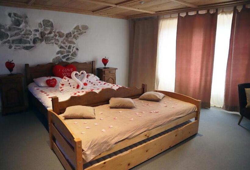 חדר דלוקס עם נוף להרים, Gruyère Rooms