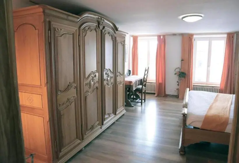 スーペリアトリプルルーム, Gruyère Rooms