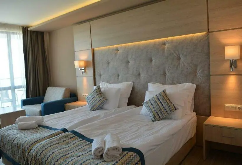 バルコニー付スイート, Royal Grand Hotel And Spa   All Inclusive And Free Beach Accsess
