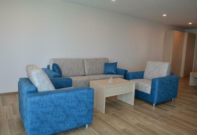 Люкс с Балконом, Royal Grand Hotel And Spa All Inclusive And Free Beach Accsess