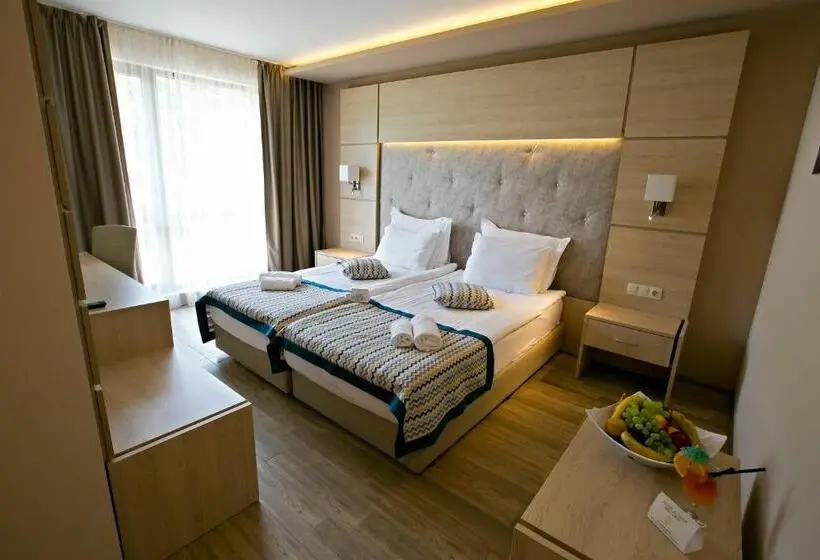 オーシャンビューデラックスルームバルコニー付き, Royal Grand Hotel And Spa   All Inclusive And Free Beach Accsess