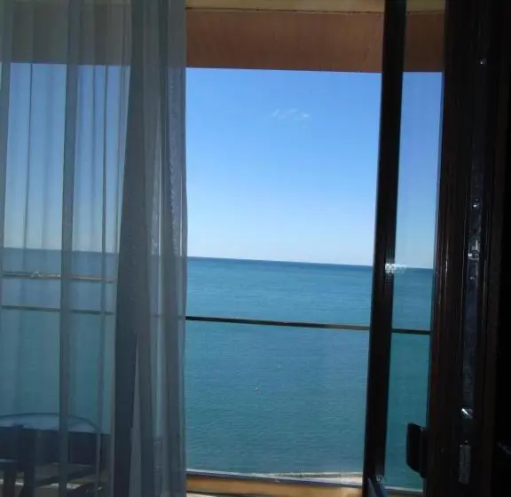 オーシャンビューデラックスルームバルコニー付き, Royal Grand Hotel And Spa   All Inclusive And Free Beach Accsess