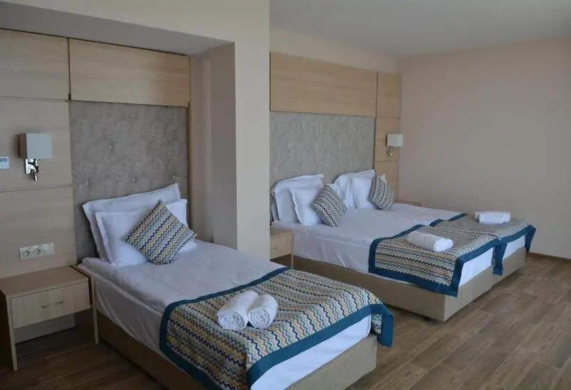 ファミリールーム, Royal Grand Hotel And Spa   All Inclusive And Free Beach Accsess
