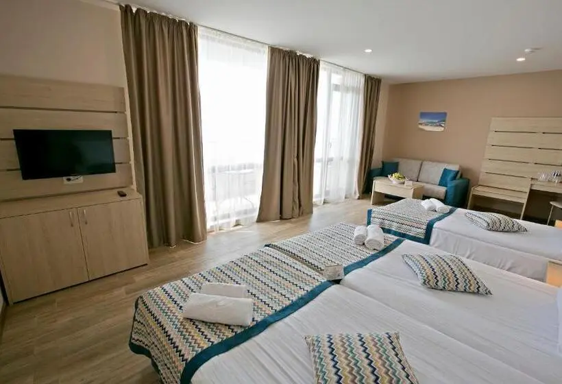 ファミリールーム, Royal Grand Hotel And Spa   All Inclusive And Free Beach Accsess