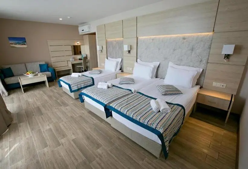 ファミリールーム, Royal Grand Hotel And Spa   All Inclusive And Free Beach Accsess