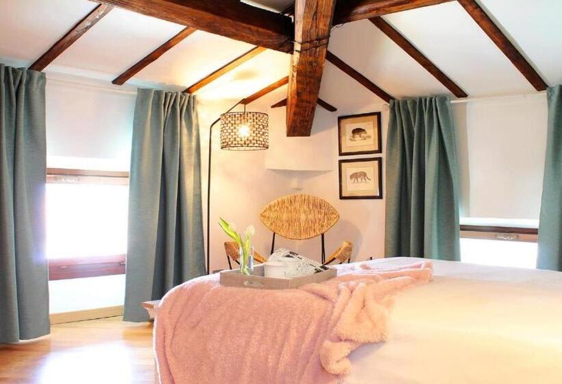 דירת חדר סופריור, Accanto Al Centro B&b