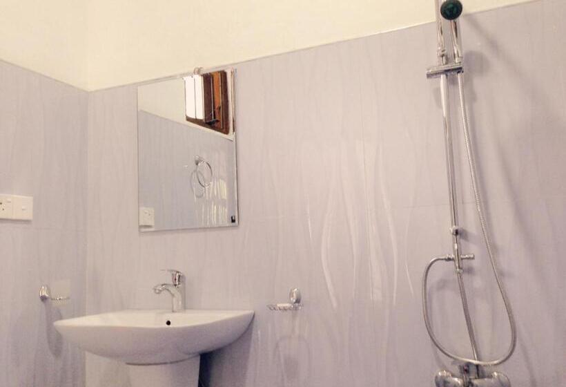 バルコニー付きスタンダードトリプルルーム, River Splendour Home Stay