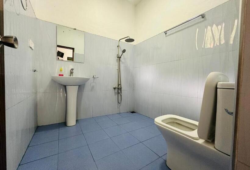 バルコニー付きスタンダードトリプルルーム, River Splendour Home Stay