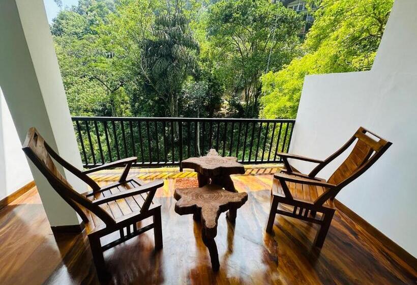 バルコニー付きデラックスルーム, River Splendour Home Stay