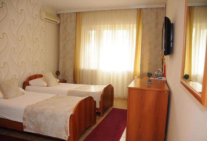 اتاق استاندارد با بالکن, Aqua Panon