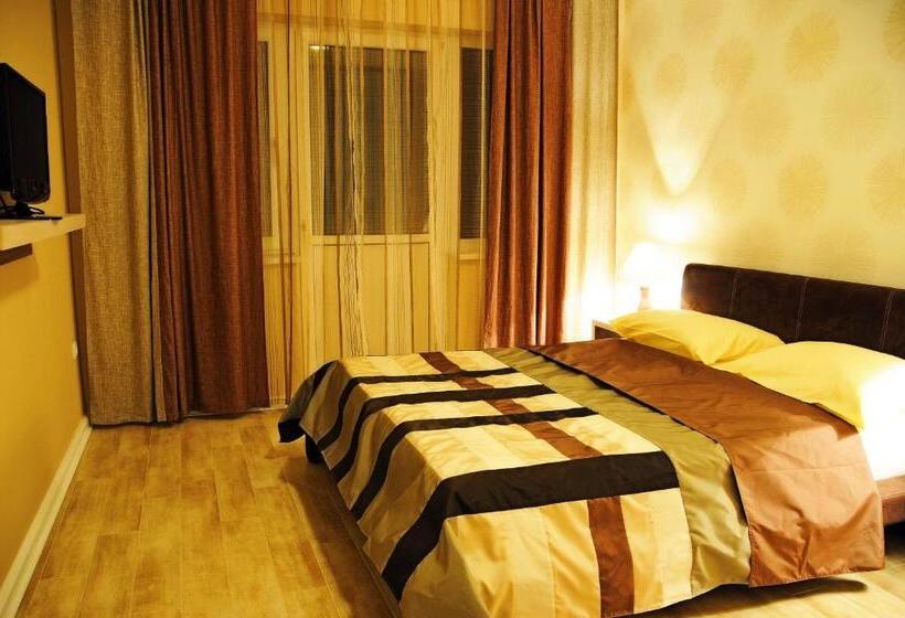 سوئیت اجرایی با بالکن, Aqua Panon