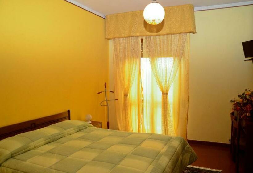 חדר סטנדרט, Ristorante Il Pino