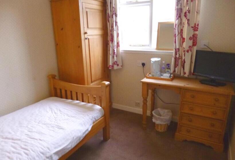 标准单人间, The Ferry Boat Inn