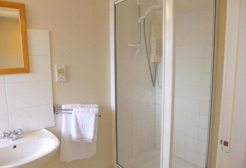 经济房, The Ferry Boat Inn