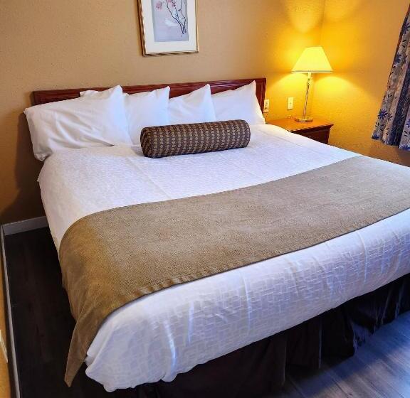 غرفة قياسية, Fox Creek Inn