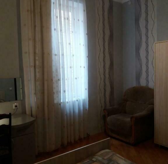 اتاق خانوادگی, Guest House Lviv грузия