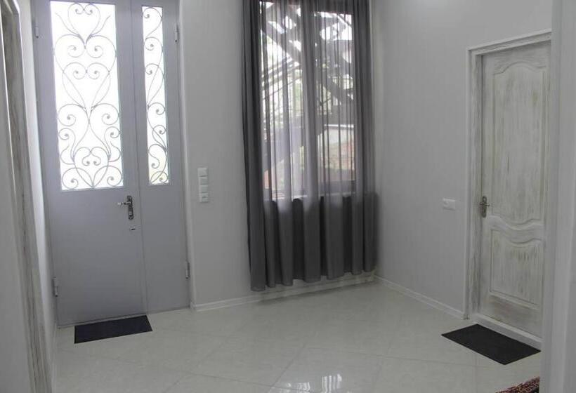 اتاق لوکس, Guest House Lviv грузия