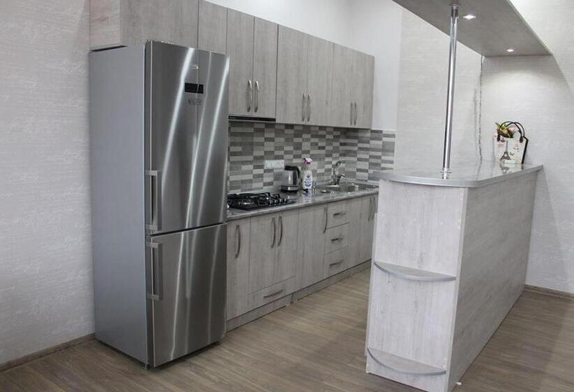 اتاق استاندارد با سرویس بهداشتی مشترک, Guest House Lviv грузия