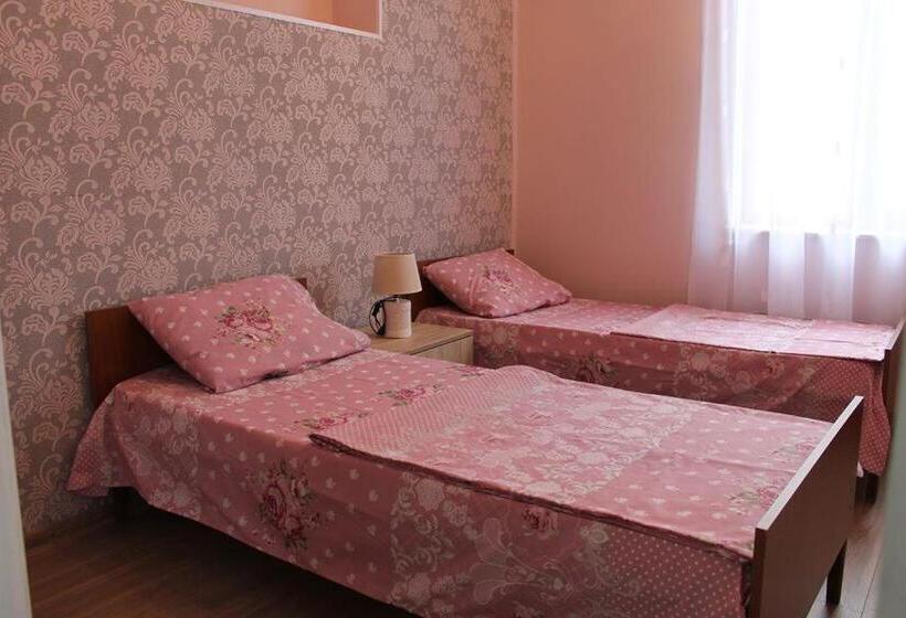 اتاق استاندارد با سرویس بهداشتی مشترک, Guest House Lviv грузия