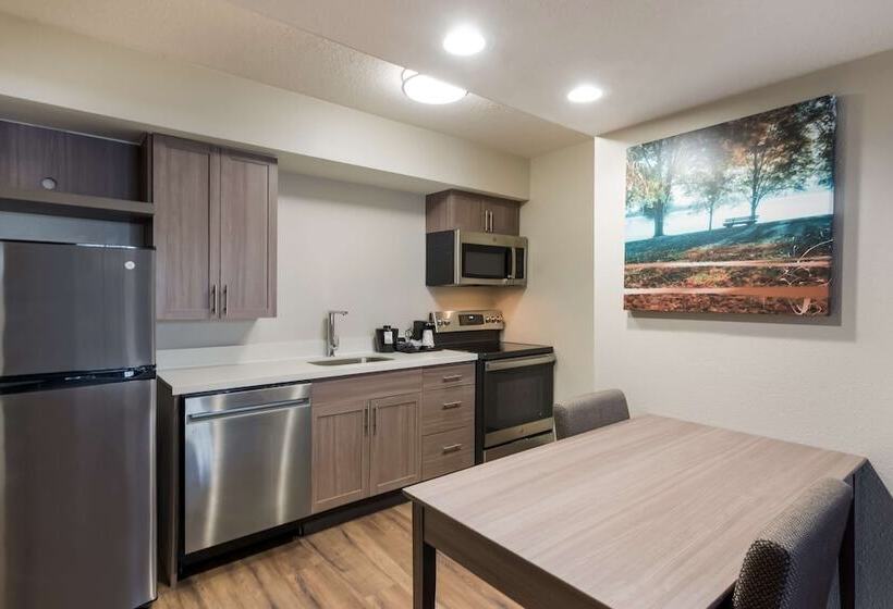 جناح, Best Western Fishkill Inn & Suites