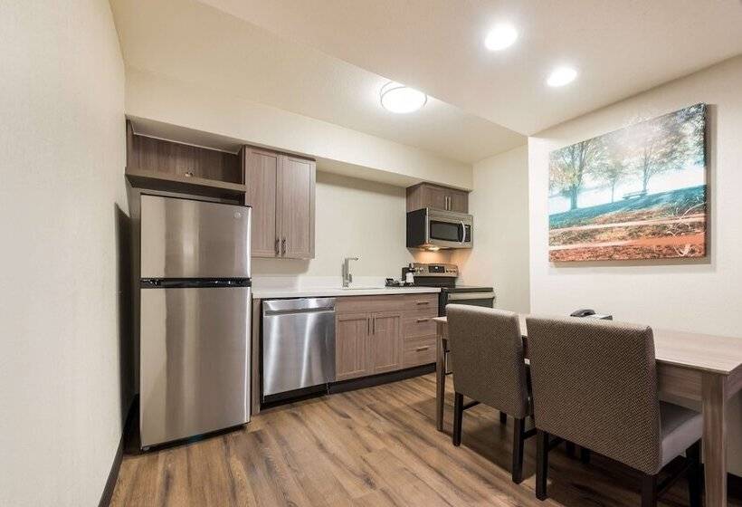 جناح, Best Western Fishkill Inn & Suites