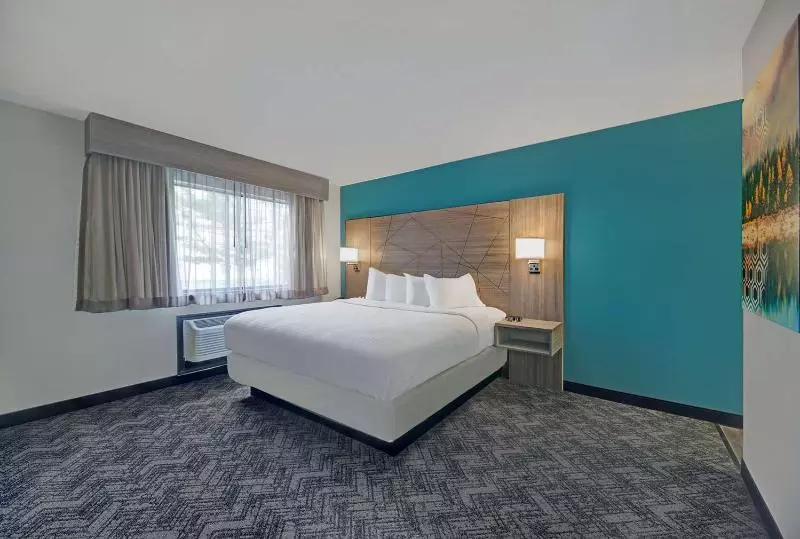 キングサイズベッドのスイートルーム, Best Western Fishkill Inn & Suites
