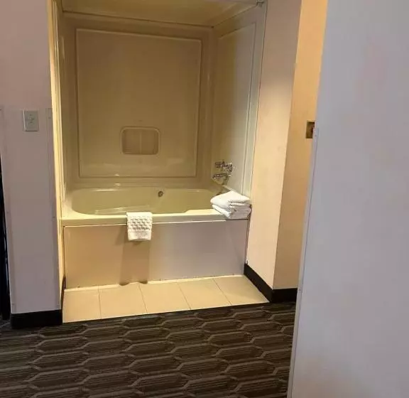 キングサイズベッドのスイートルーム, Best Western Plus Poconos